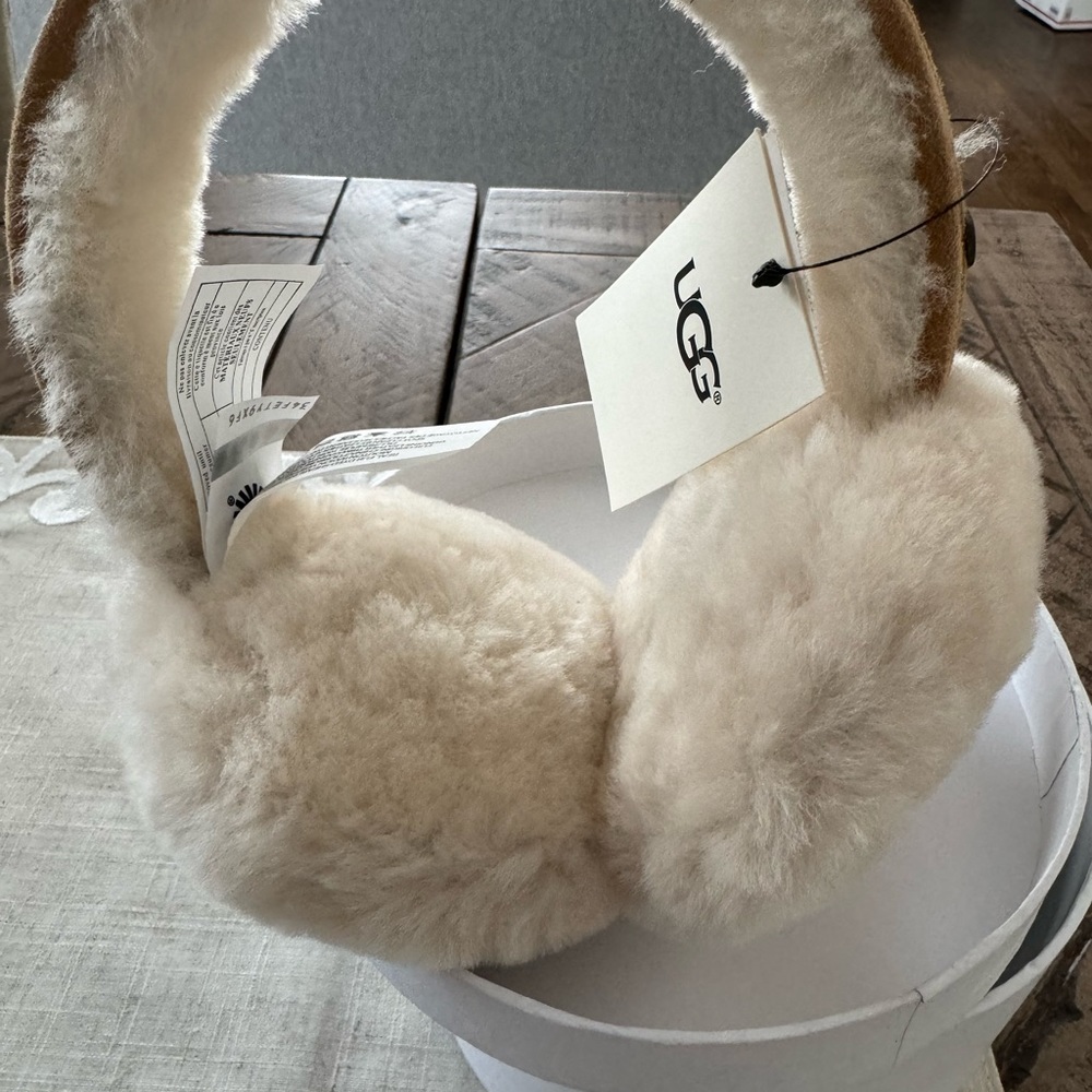 UGG Real Fur Shearling Sheepskin and Genuine Leather Earmuffs, Brand New w/tags